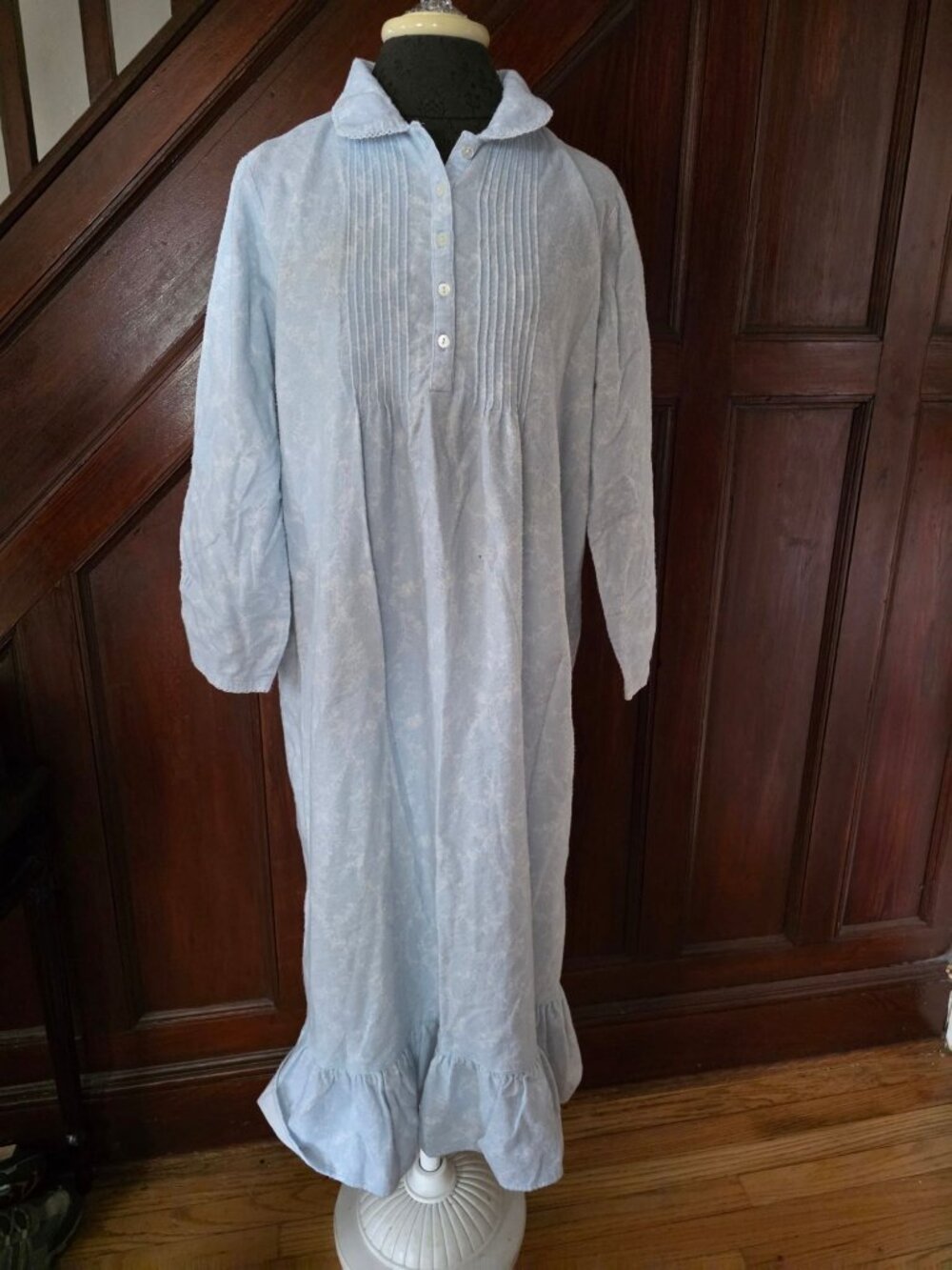 Laura Ashley Blue Long Nightgown With Ruffle Hem & Pintuck Detail 100% Cotton S